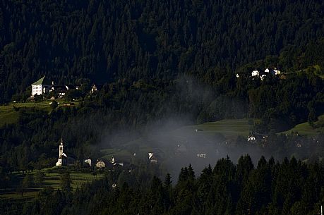 Mione - Palazzo Micoli Toscano